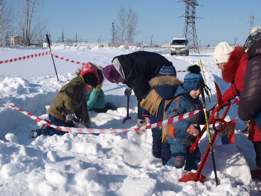 Юные еманжелинцы сыграли в «Зарницу»