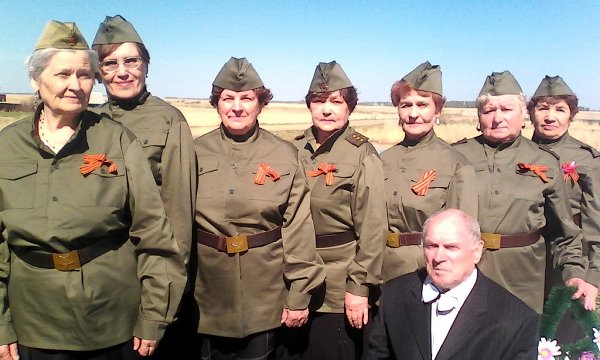 «Оптимист» салютовал Весне и Победе!