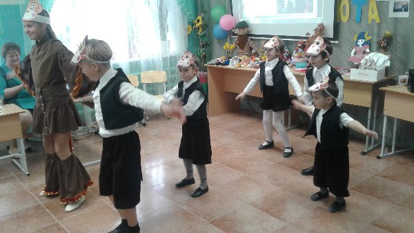 «23 кадра из жизни приюта».
