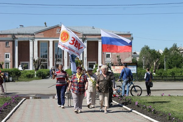 В Еманжелинске прошел митинг-реквием
