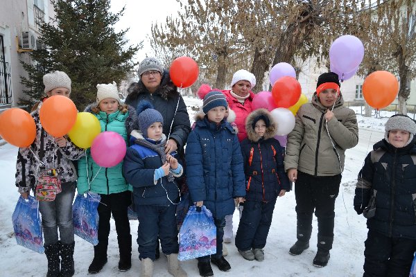 Маленькие еманжелинцы побывали в Челябинске на празднике для "особых детей"